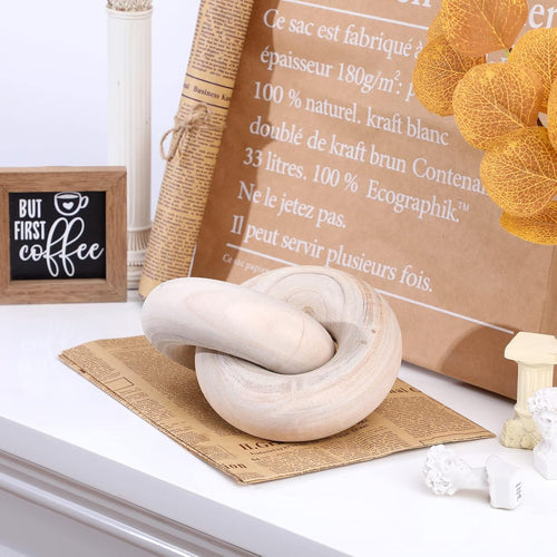 Charming Wooden Knot Decor